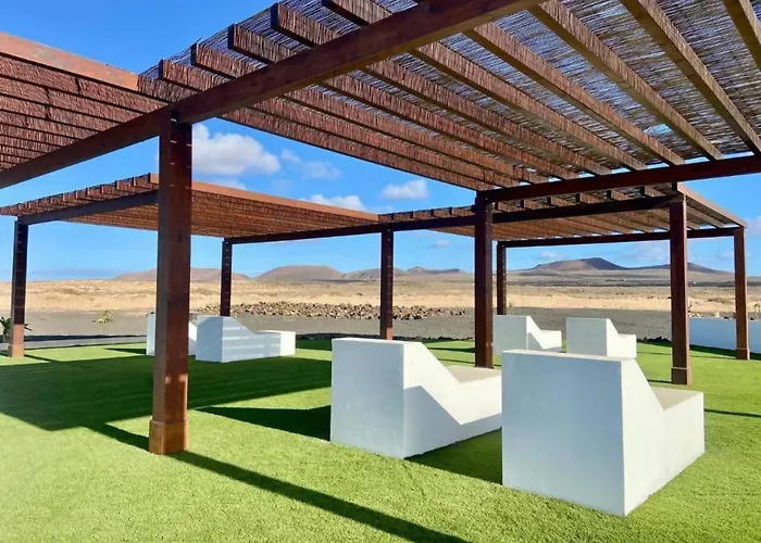 度假居 Majanicho Con Piscina