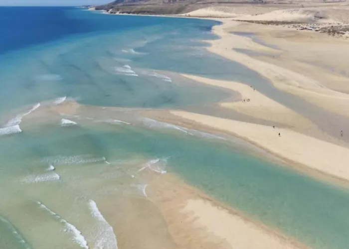 Majanicho Con Piscina 度假居 *