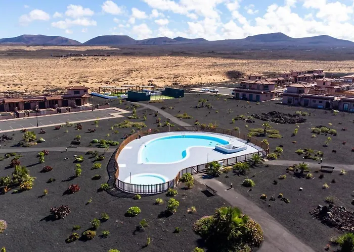 Majanicho Con Piscina 度假居