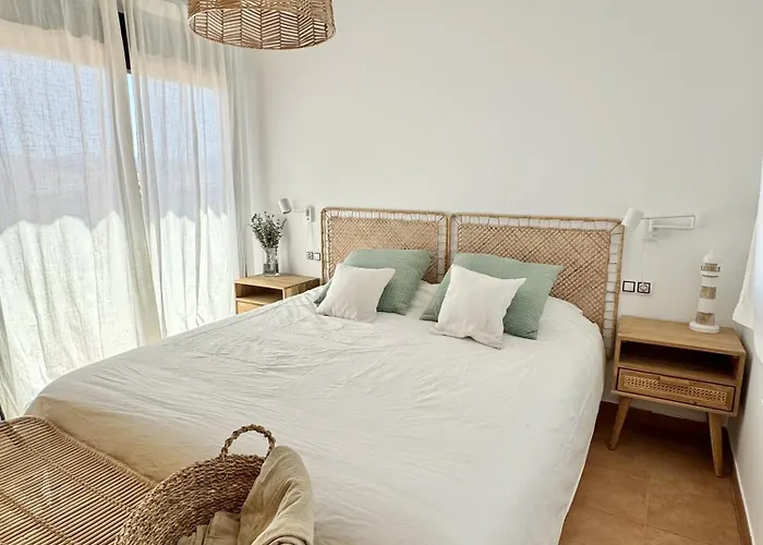 度假居 Majanicho Con Piscina *