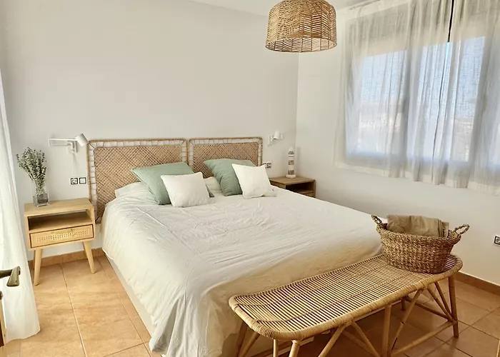 Majanicho Con Piscina * 拉哈雷斯