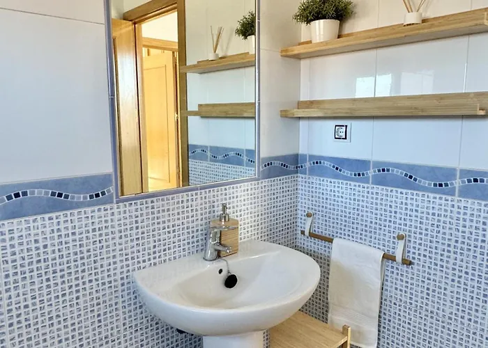 度假居 Majanicho Con Piscina *