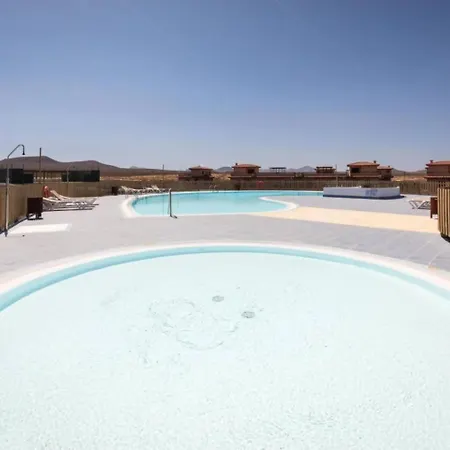 Majanicho Con Piscina לאחארס